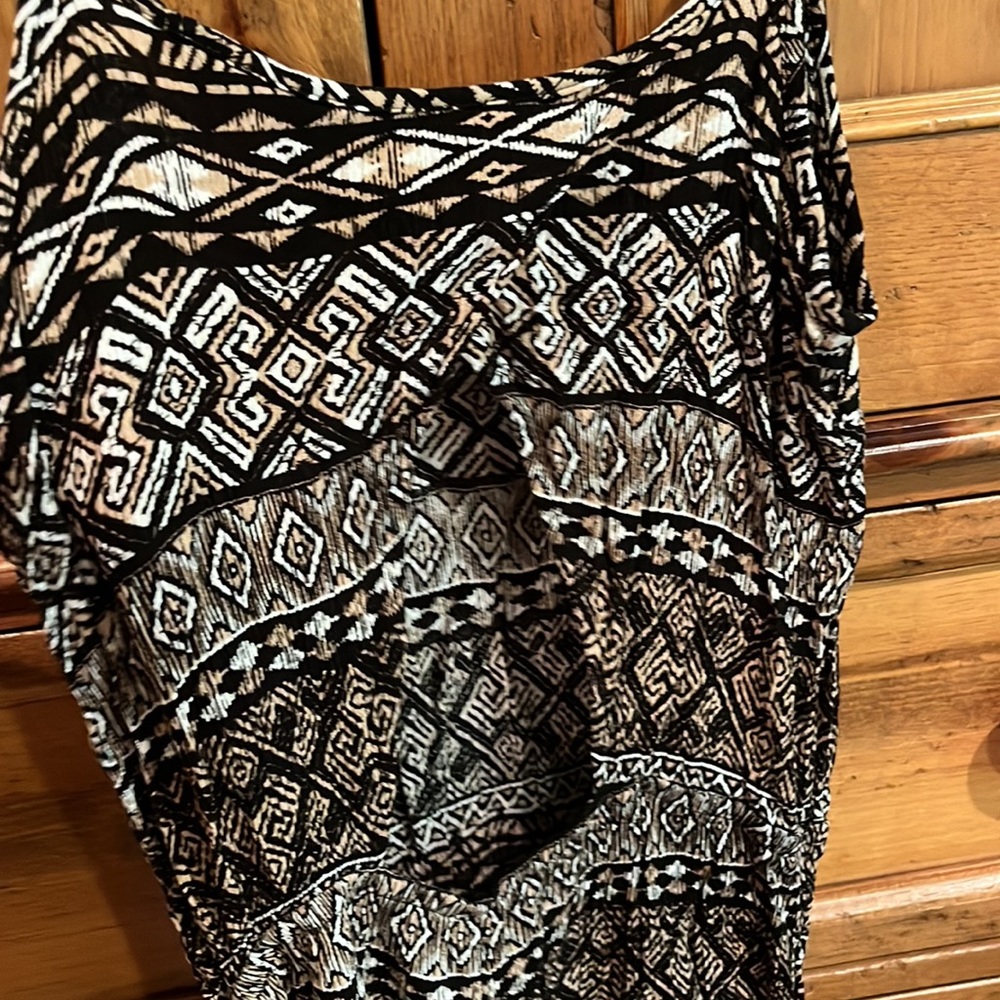 Forever 21 Open Back Patterned Romper With Pockets - image 3